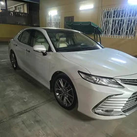 Toyota Camry 2022