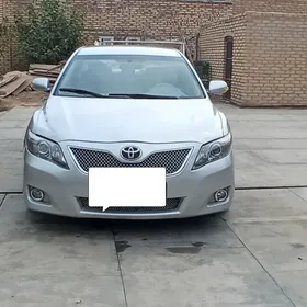 Toyota Camry 2010