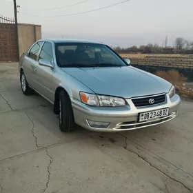 Toyota Camry 1999