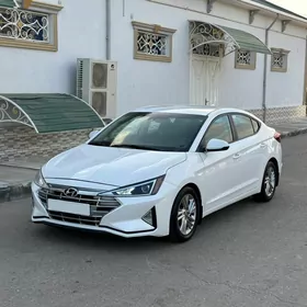 Hyundai Elantra 2019