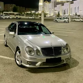 Mercedes-Benz E350 2005