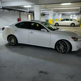 Lexus IS 2012