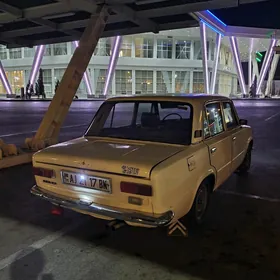 Lada 2104 1980