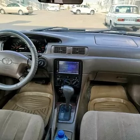 Toyota Camry 2000