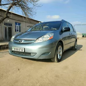 Toyota Sienna 2008