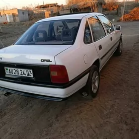 Opel Vectra 1992