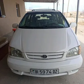 Toyota Sienna 2002