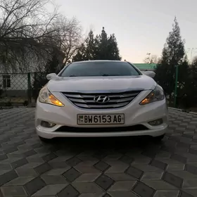 Hyundai Sonata 2011