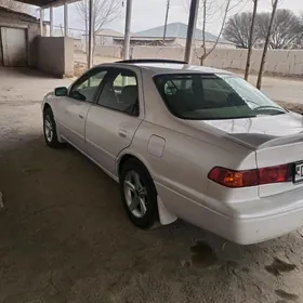 Toyota Camry 1999