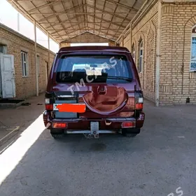 Mitsubishi Pajero 1993