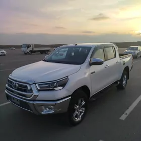 Toyota Hilux 2024