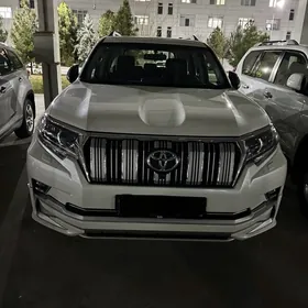 Toyota Land Cruiser Prado 2023