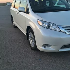 Toyota Sienna 2017