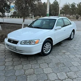 Toyota Camry 2000