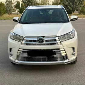 Toyota Highlander 2017