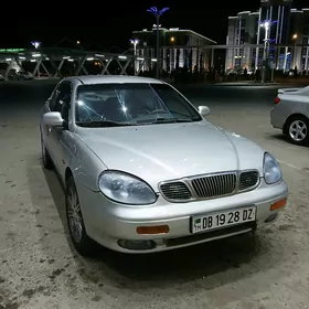 Daewoo Leganza 2000