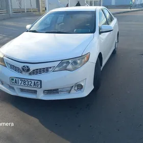 Toyota Camry 2013