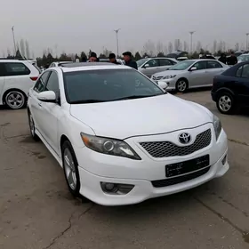 Toyota Camry 2010