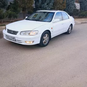 Toyota Camry 2001