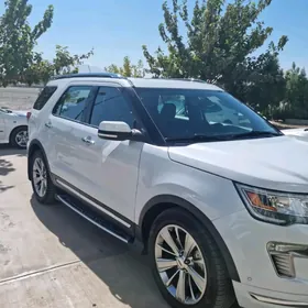 Ford Explorer 2018