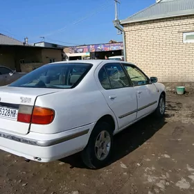 Nissan Primera 1998