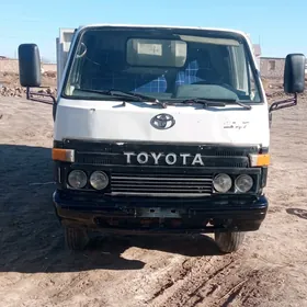 Toyota Dyna 1995