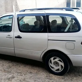 Toyota Sienna 2001