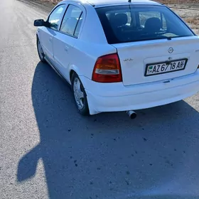 Opel Astra 2000