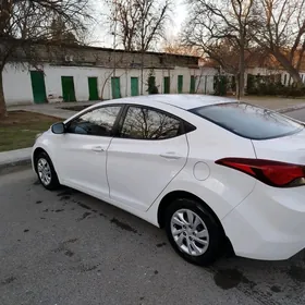 Hyundai Elantra 2012