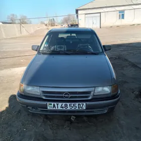 Opel Astra 1992