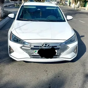 Hyundai Elantra 2020