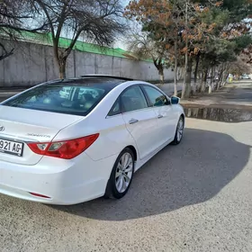 Hyundai Sonata 2011