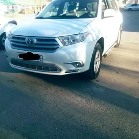 Toyota Highlander 2010