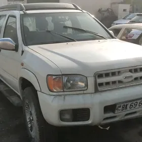 Nissan Pathfinder 2002