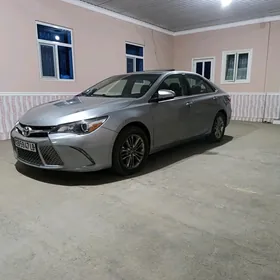 Toyota Camry 2017