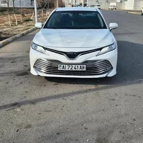 Toyota Camry 2018