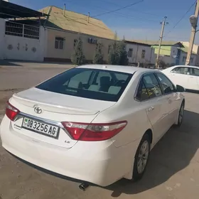 Toyota Camry 2016