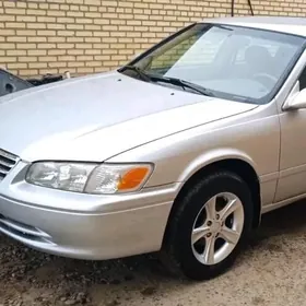 Toyota Camry 2001