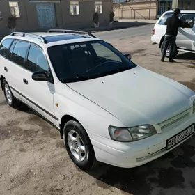 Toyota Carina 1993