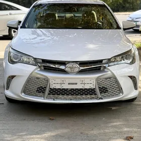 Toyota Camry 2016