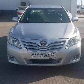 Toyota Camry 2011