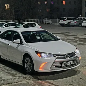 Toyota Camry 2016