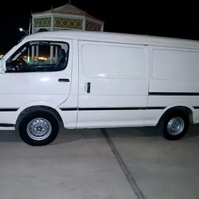 Toyota Hiace 2008