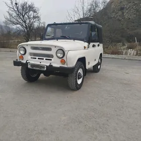 UAZ 469 2004