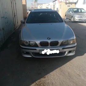 BMW E39 2000