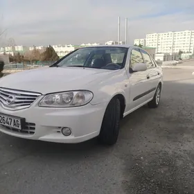 Nissan Sunny 2010