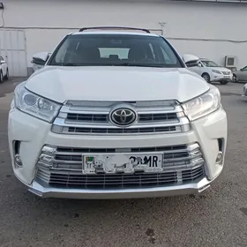 Toyota Highlander 2019