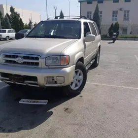 Nissan Pathfinder 2001