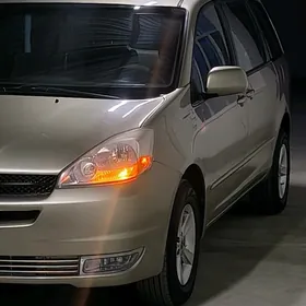 Toyota Sienna 2004