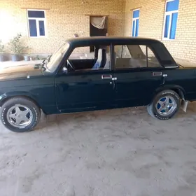 Lada 2107 2001